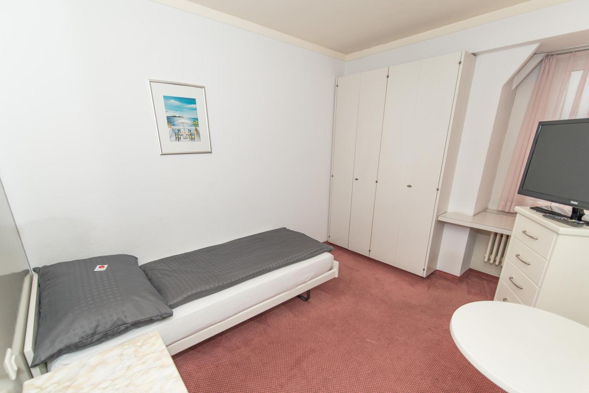 Hotel Rotes Haus Brugg  Luaran gambar