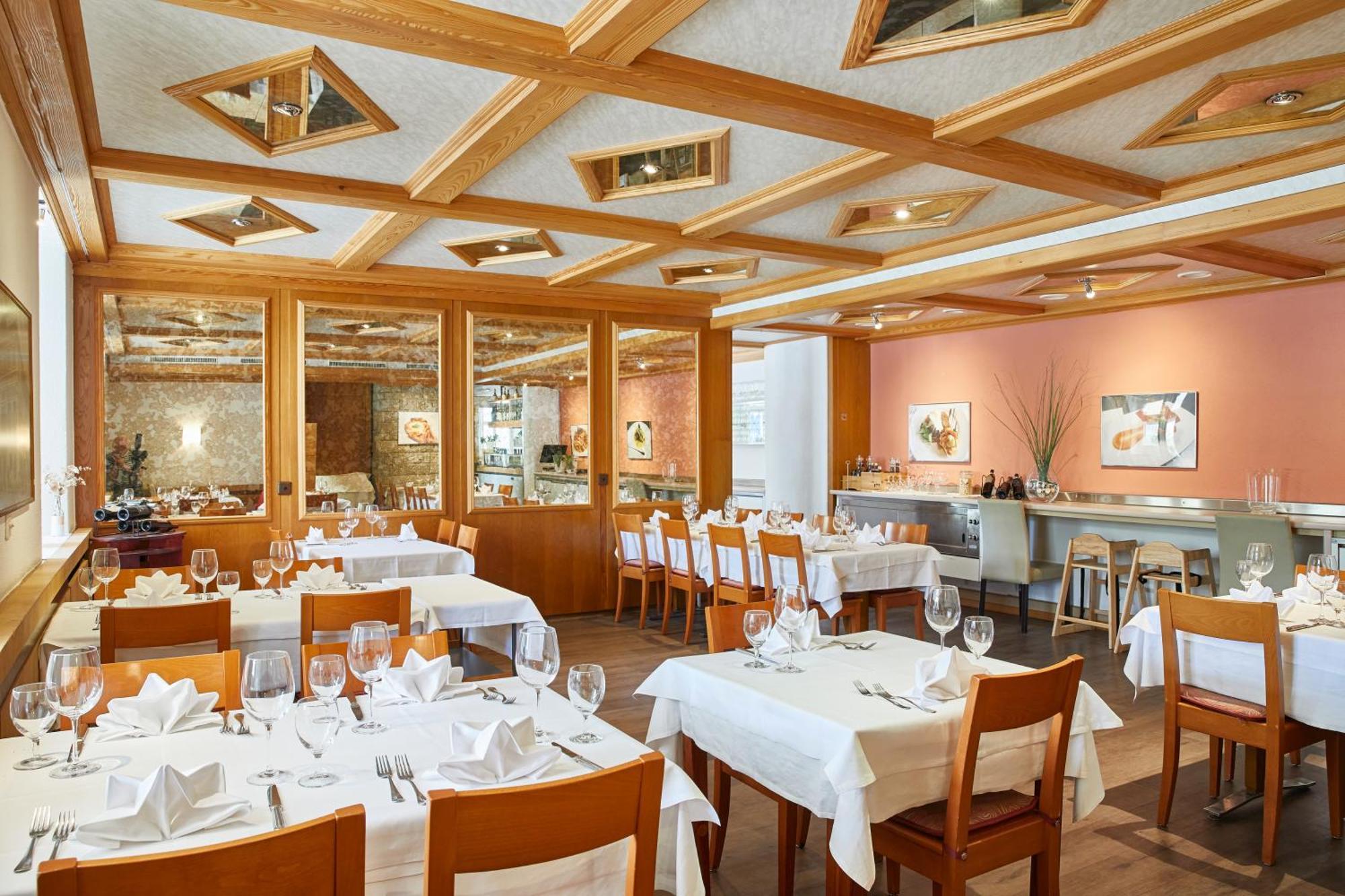 Hotel Rotes Haus Brugg  Luaran gambar